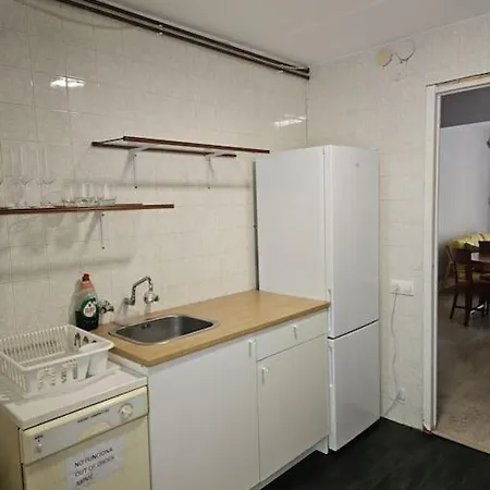 Apartment Muralla 2 *